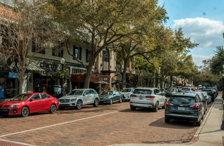 Winter Park, Orlando: Encanto Histórico y Vida Moderna