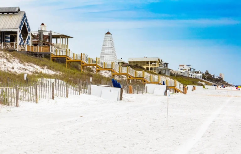 Vivir en East Hill Pensacola: Guía Completa del Corazón Histórico del Panhandle | Xploxy